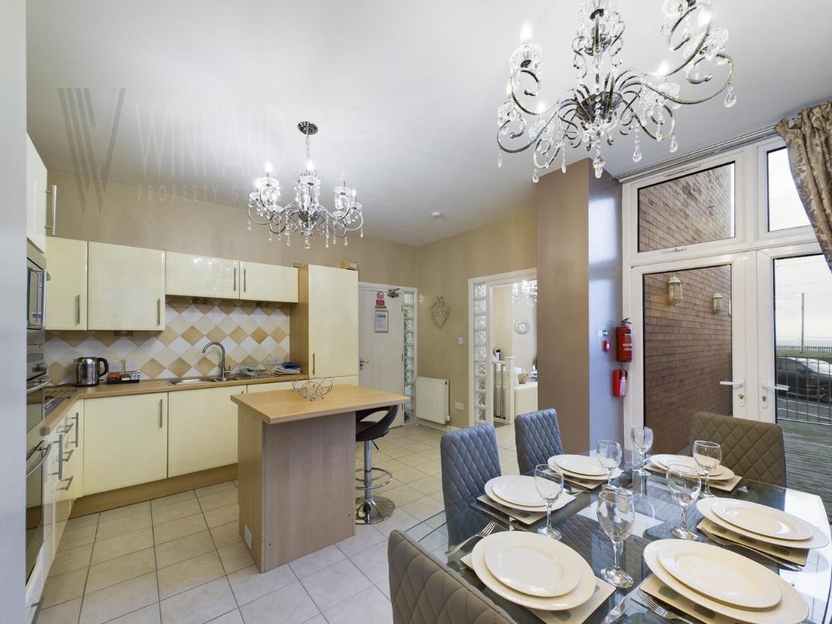 The House, Luxury * Blackpool