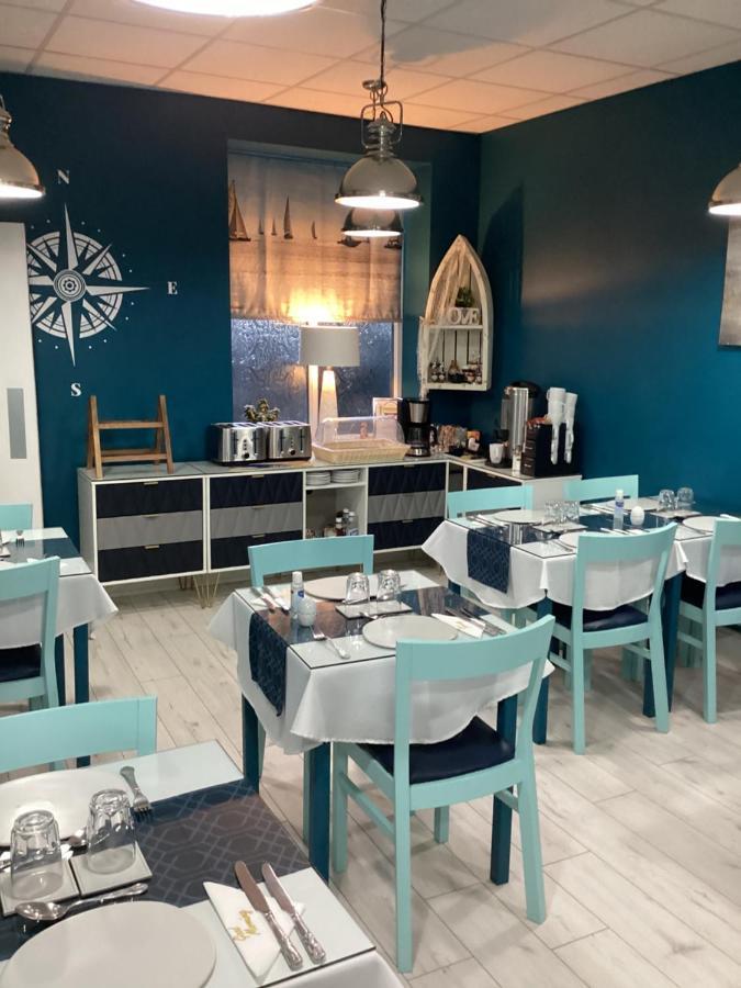 By The Seaside Bed & Breakfast Blackpool