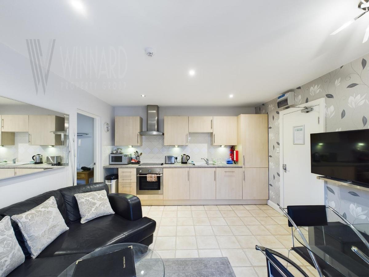 The House, Luxury Apartment *