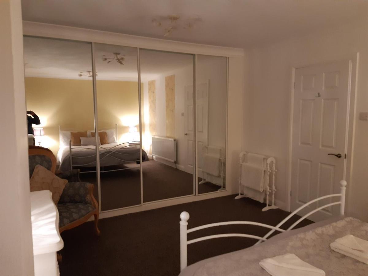 Abode - Caxton *