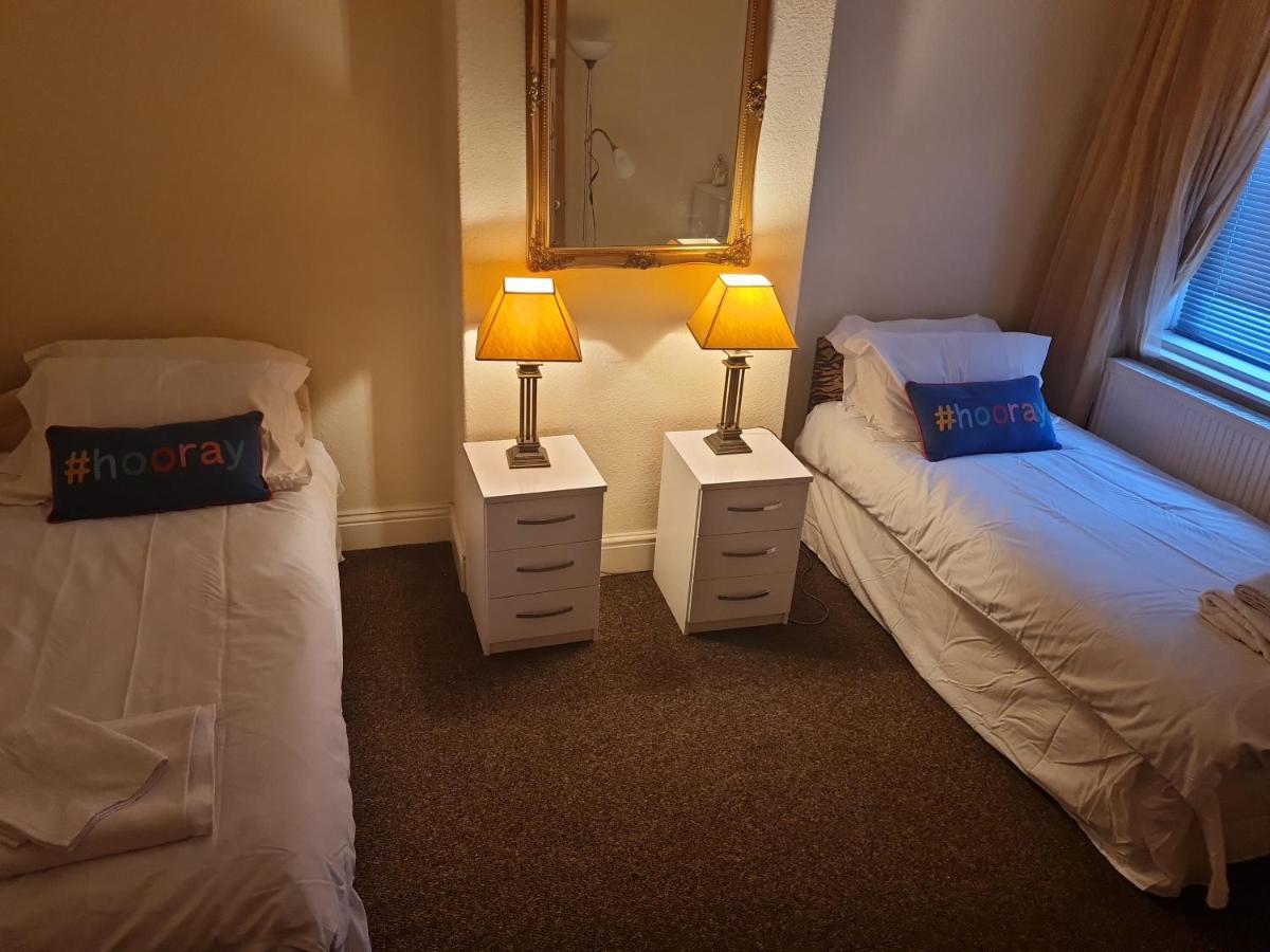 Cheerful 4-bedroom Close To The Sea Holiday home