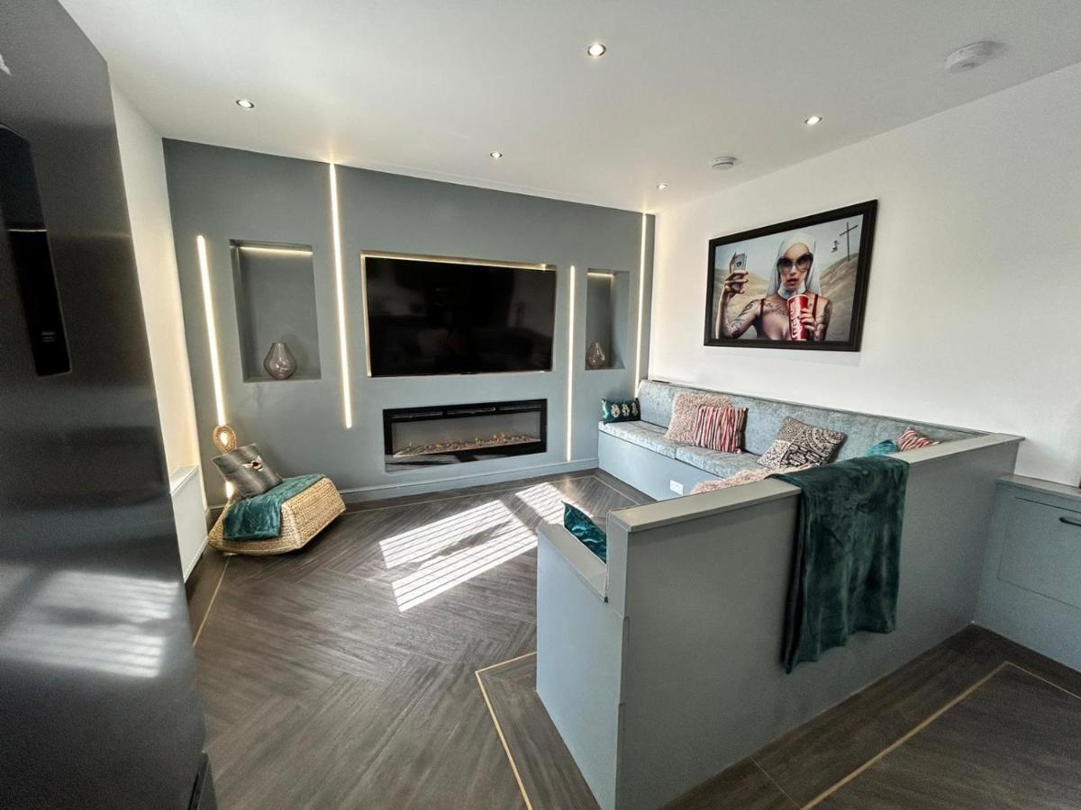 Olivia Rose By Sasco * Blackpool