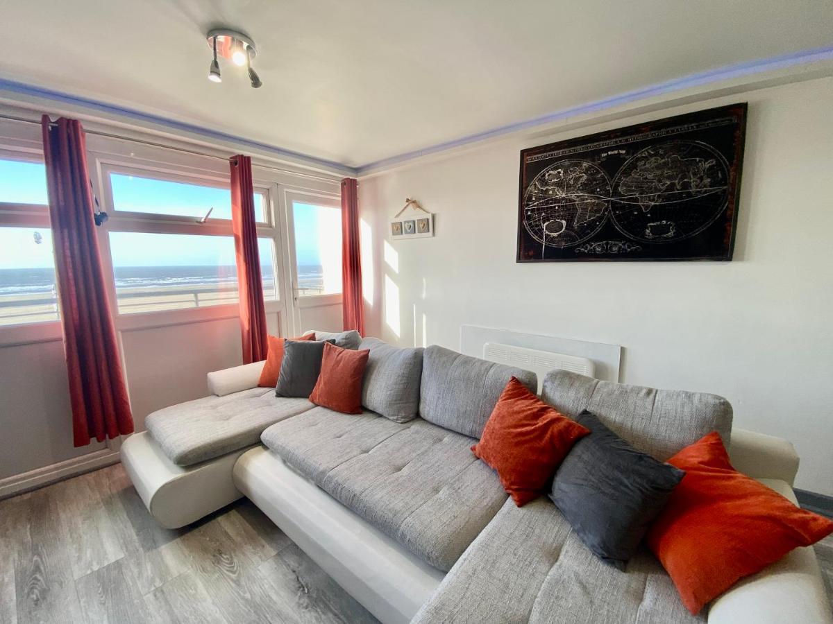 Kennedy House By Service Apartment