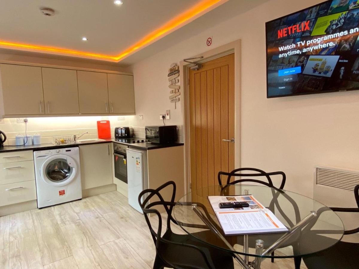 Kennedy House By Service Apartment *