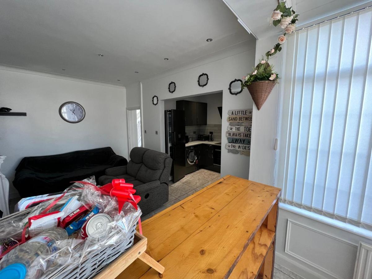Cosy Family Get-away 4 Bedrooms 7 Beds 2 Bathrooms *