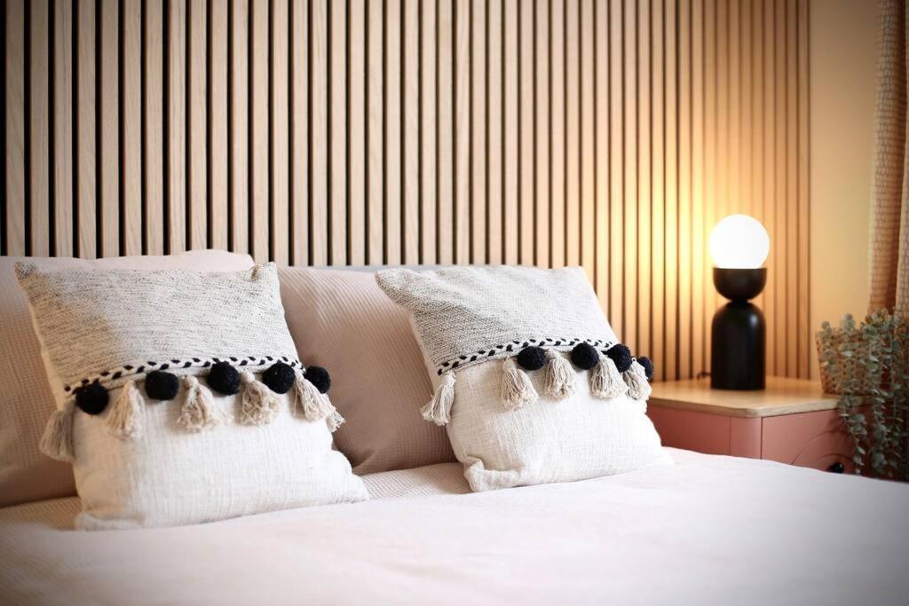 Xxbrand Newxx Sleeps 8, Stylish Japandi House Holiday home *