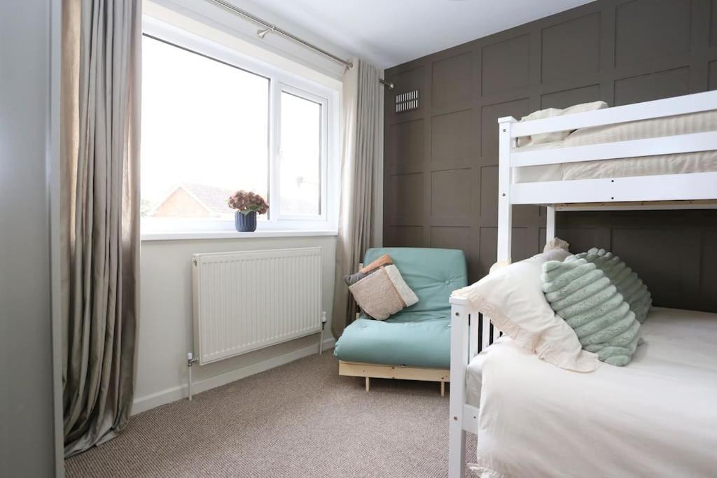 Holiday home Xxbrand Newxx Sleeps 8, Stylish Japandi House Blackpool