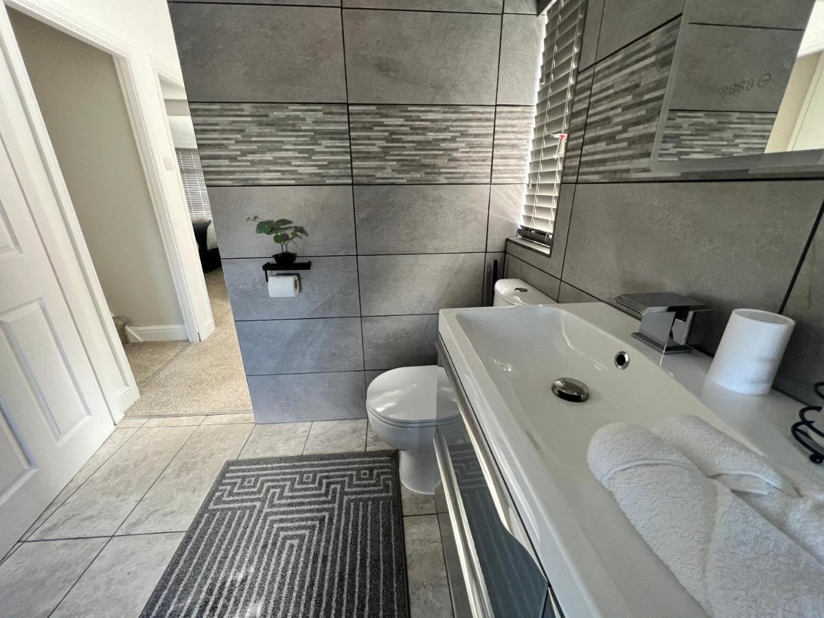 Cosy Family Get-away 4 Bedrooms 7 Beds 2 Bathrooms Holiday home