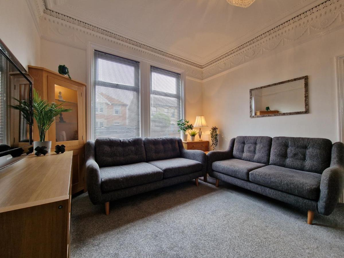 Dysa Abbey House Holiday home *