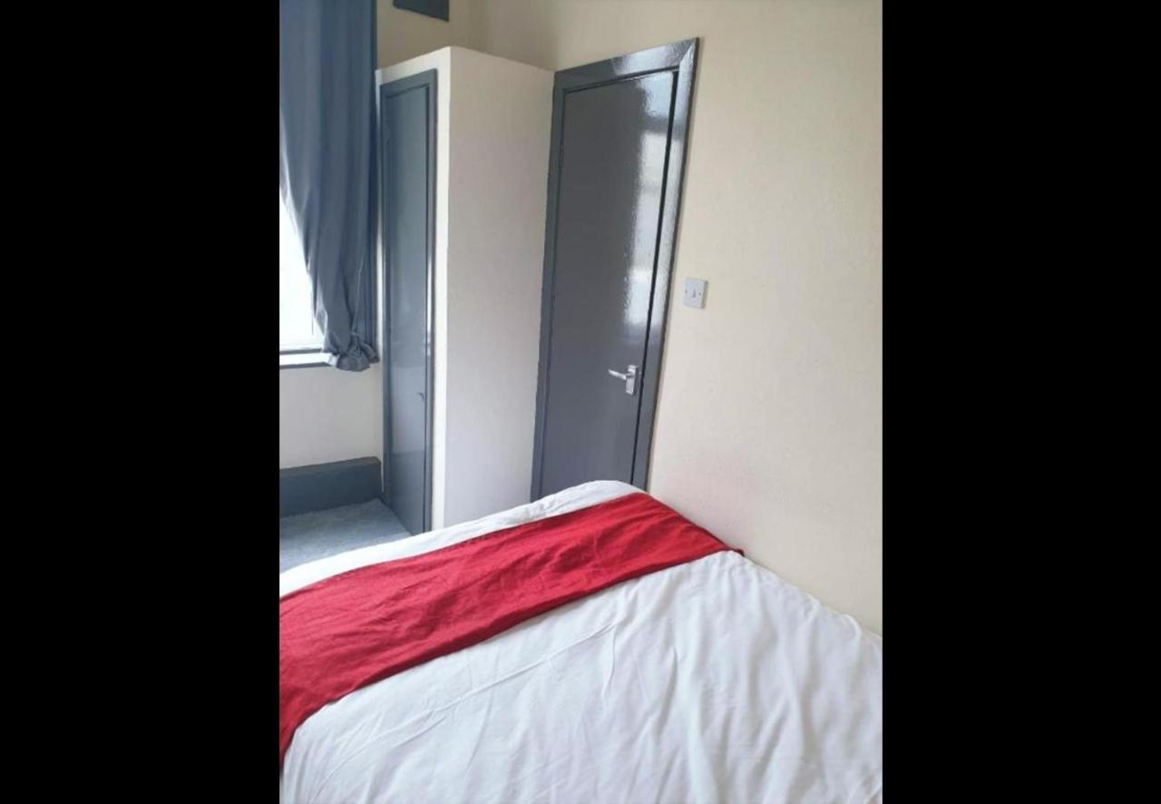Oyo Binglea Hotel 2*