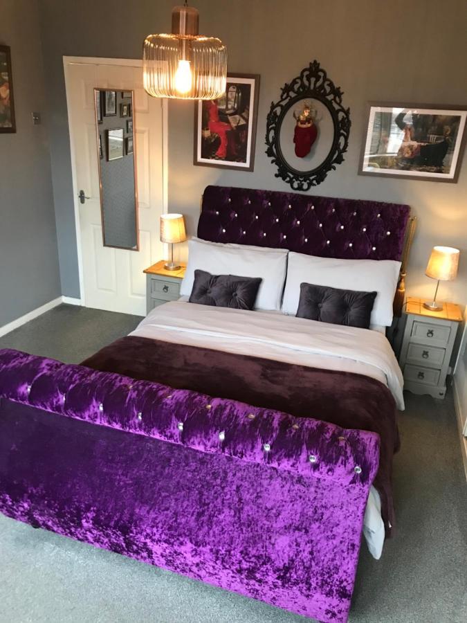 The House South - - Entire Holiday home *