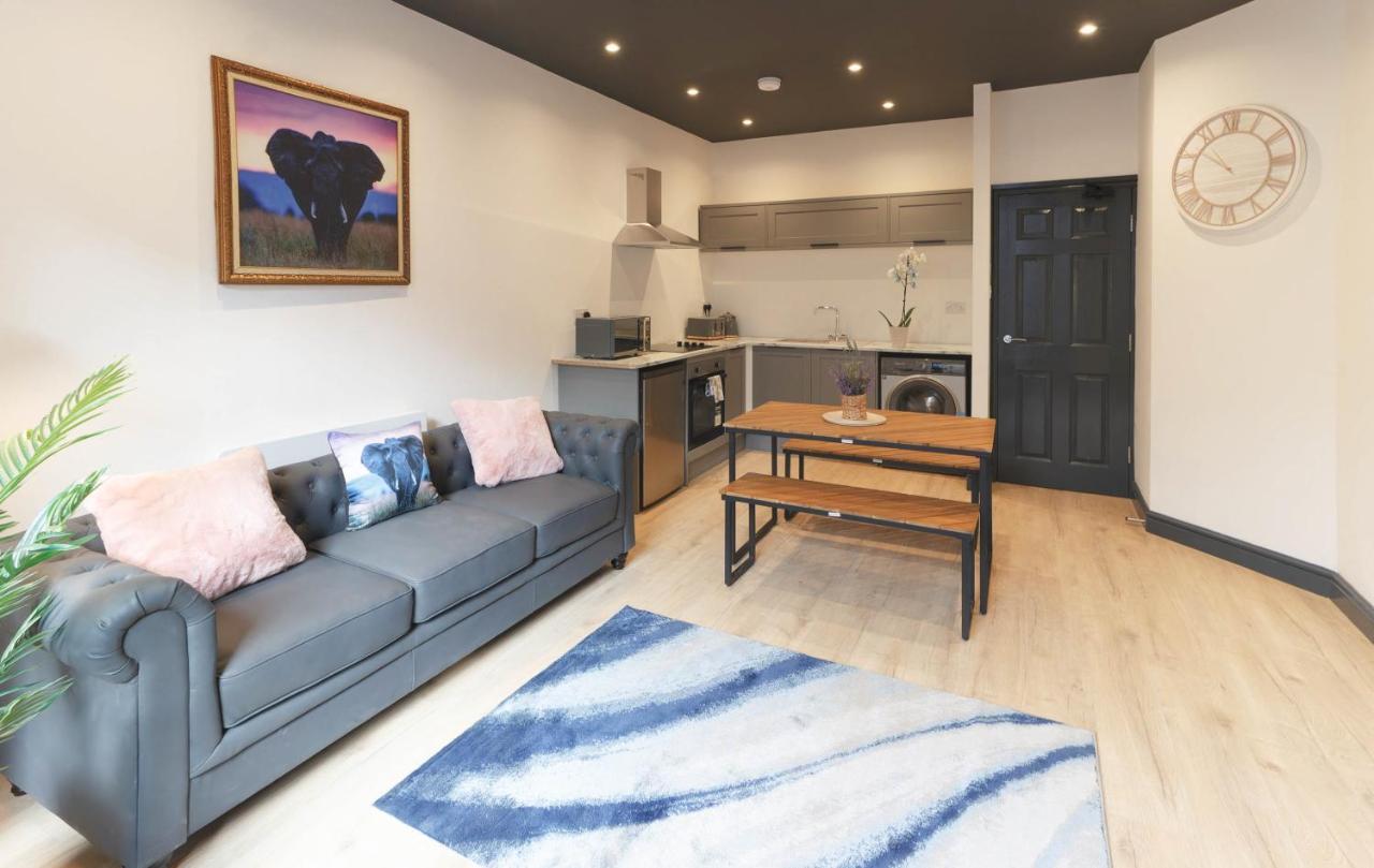 No 10 Apartment