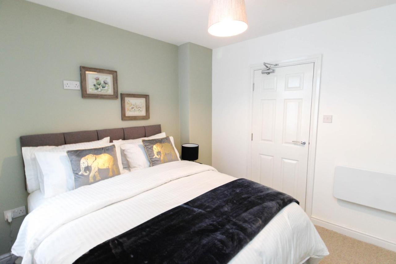No 10 Apartment