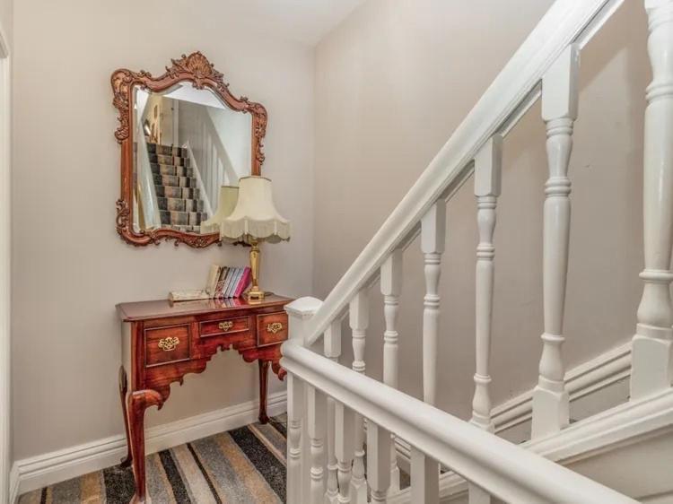 Edenfield Number 42 Guest house