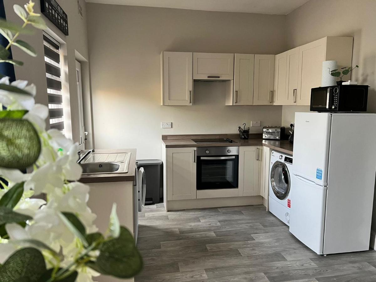 Kim Family Holiday Get-away 4 Bedrooms 2 Baths Holiday home Blackpool