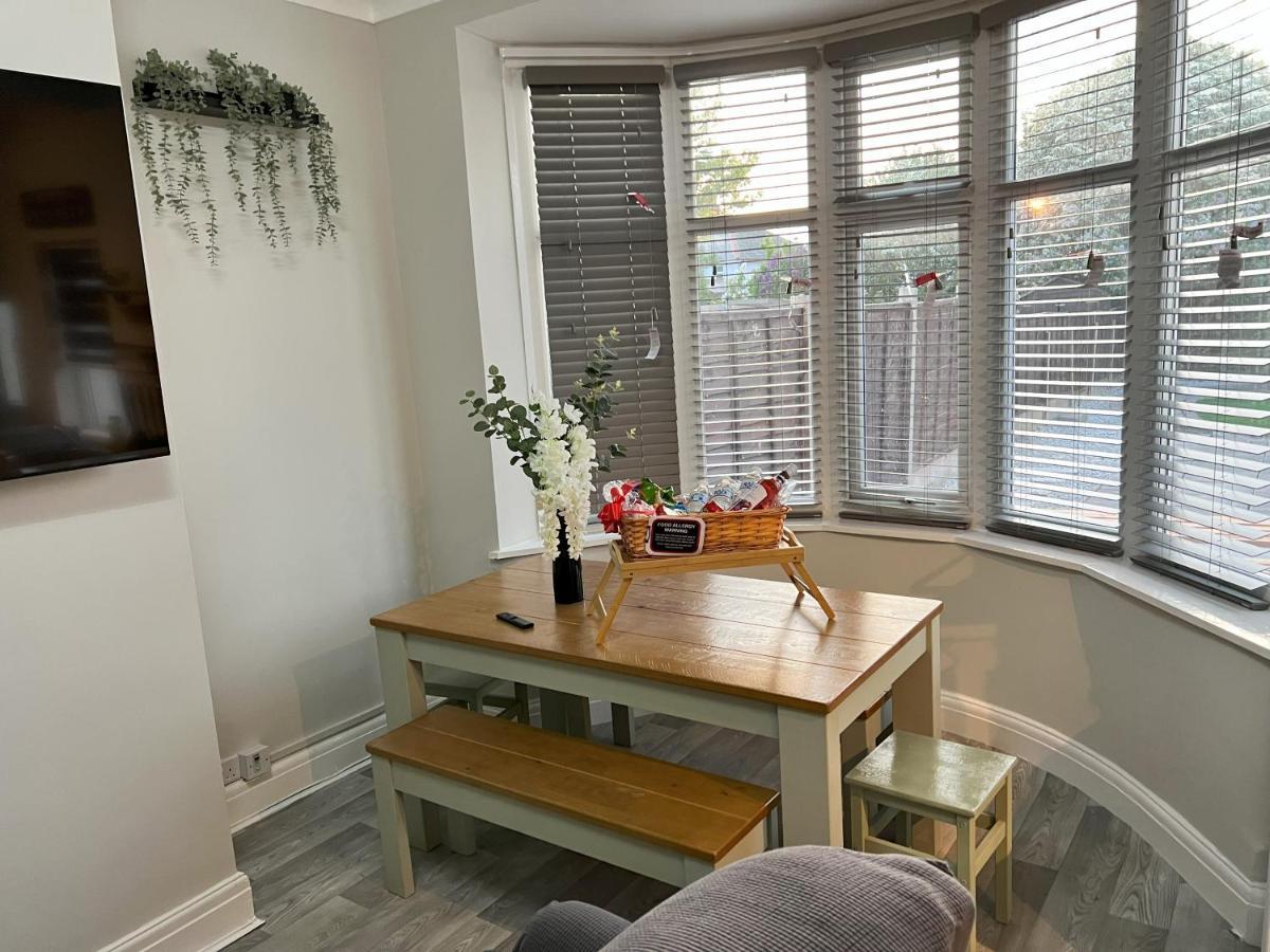 Holiday home Kim Family Holiday Get-away 4 Bedrooms 2 Baths Blackpool