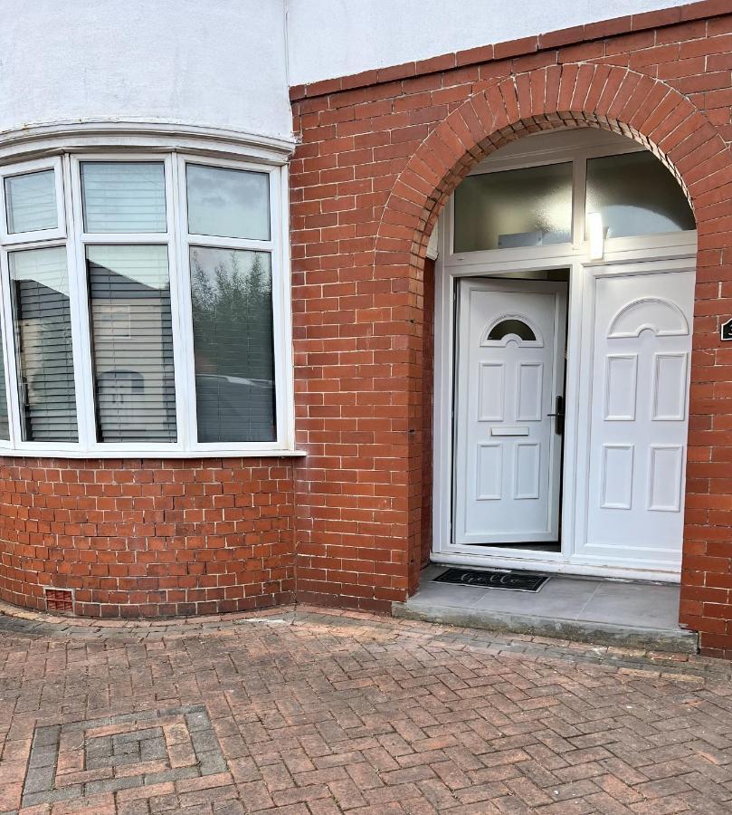 Kim Family Holiday Get-away 4 Bedrooms 2 Baths Holiday home *