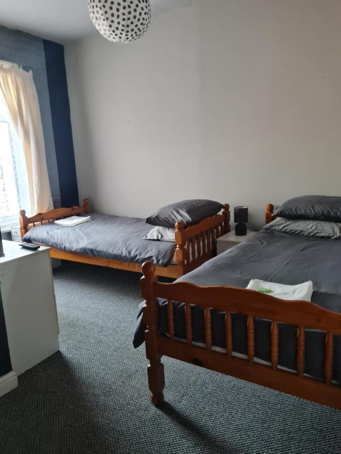 Bairstow Hotel *