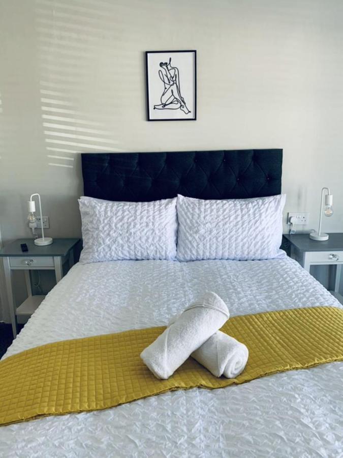 Kim Family Holiday Get-away 4 Bedrooms 2 Baths