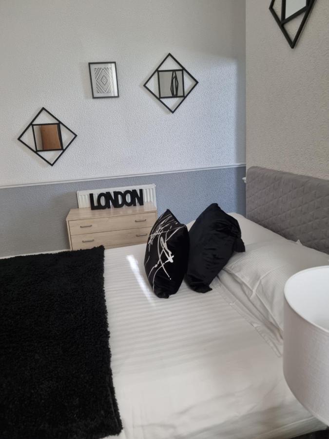 Marlborough Court Apartment *