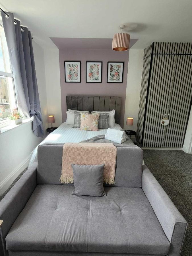 Abode - Sunny * Blackpool