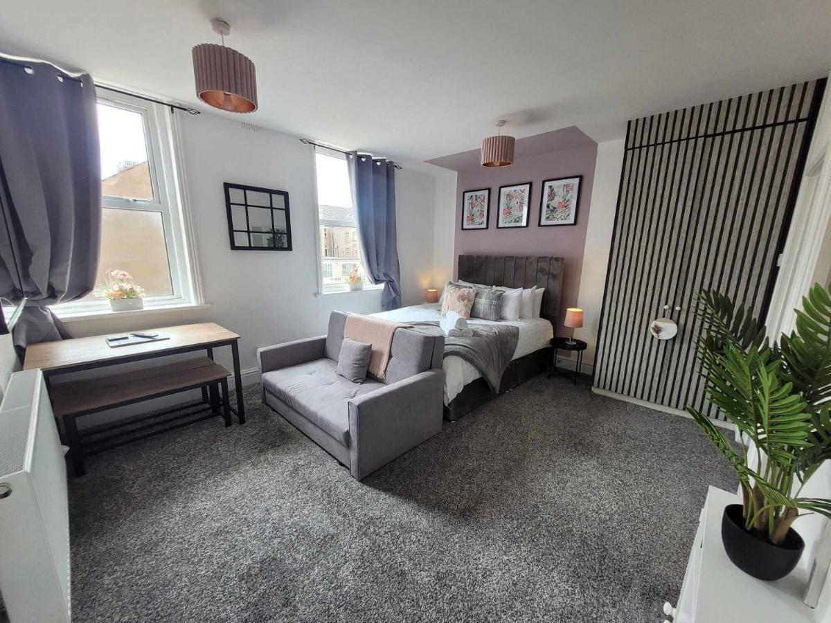Apartment Abode - Sunny *
