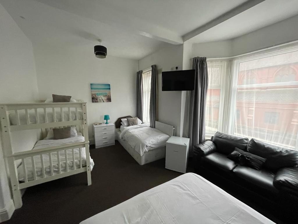 Aindale Guest house *