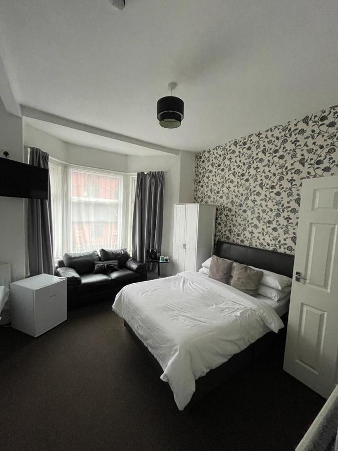 Aindale Guest house *