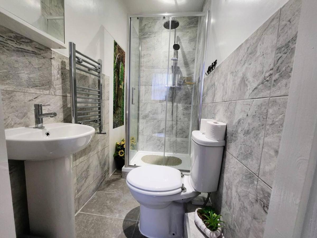 Immaculate 2-bed House In Blackpool