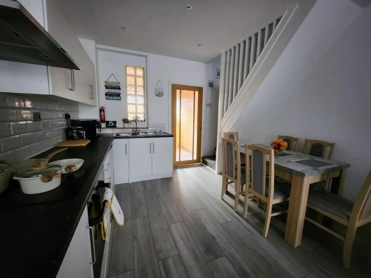 Immaculate 2-bed House In