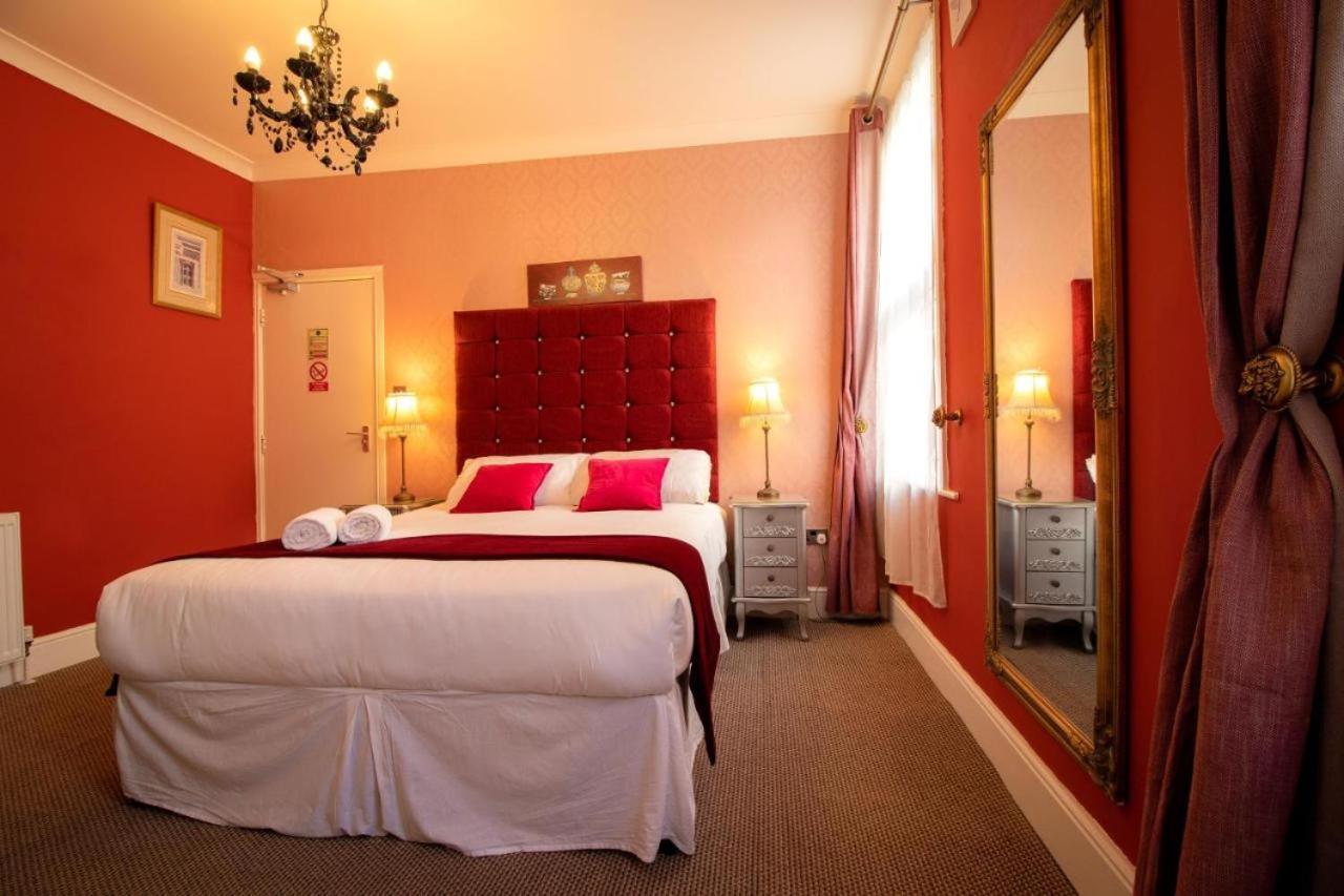 Hotel Lux Blackpool