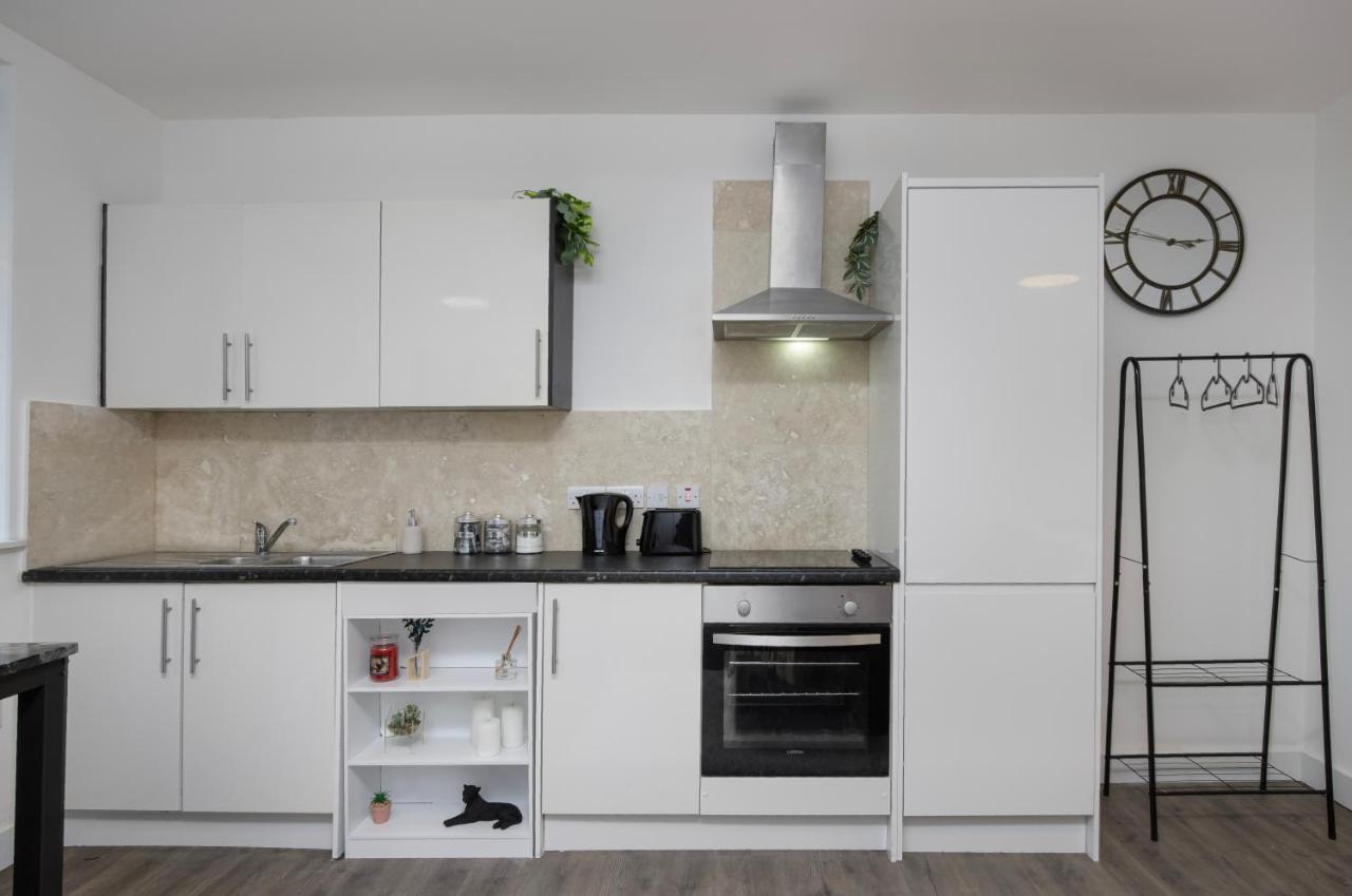 King Sized Luxury - Stylish Flat *
