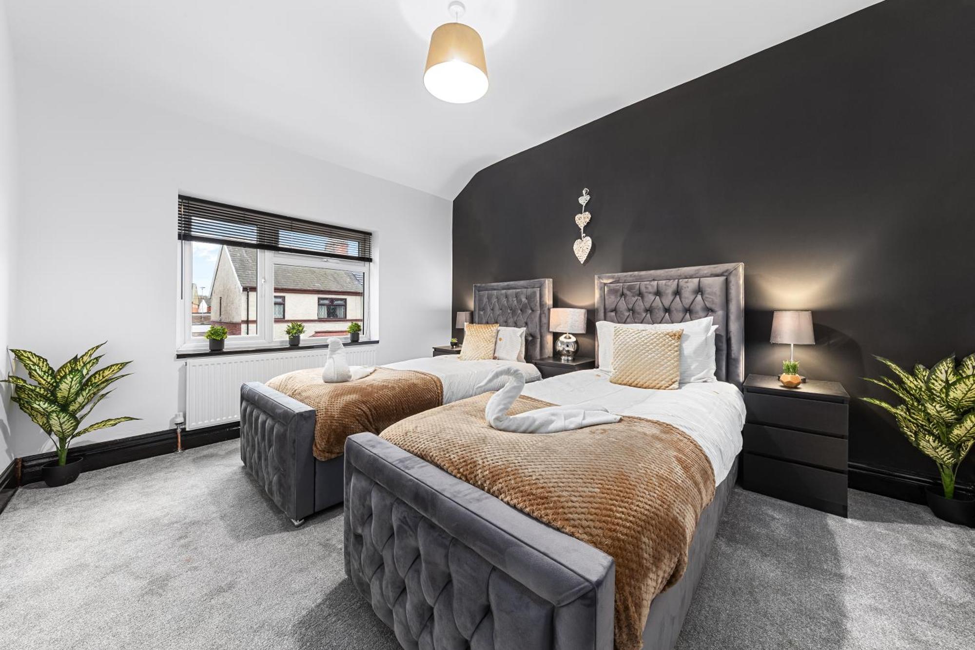 Luxury By The Sea Blackpool's Finest Getaway For 8 *
