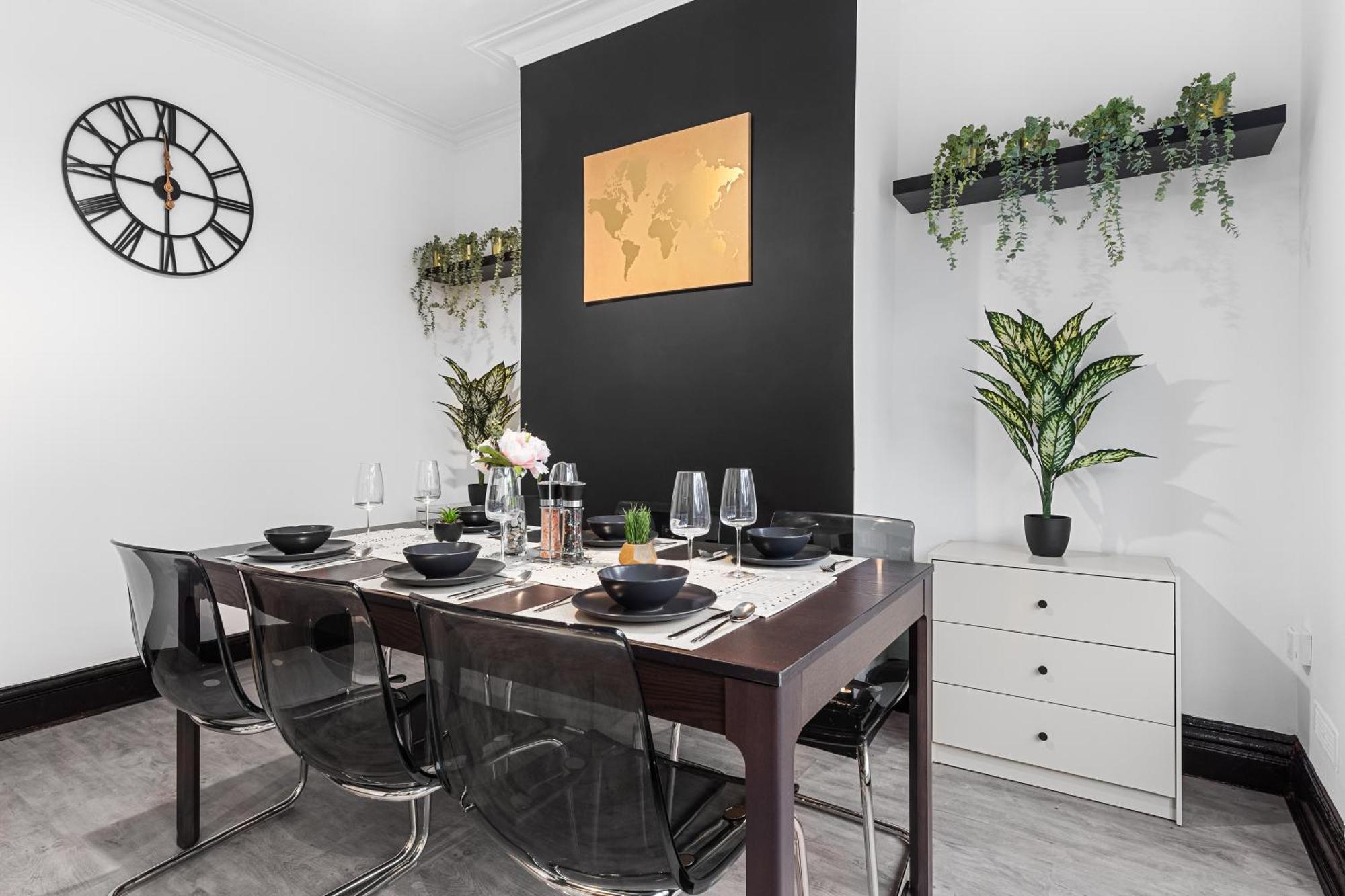Holiday home Luxury By The Sea Blackpool's Finest Getaway For 8 *