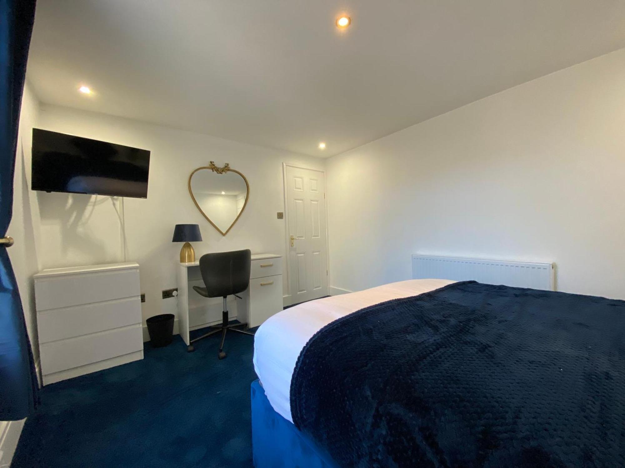Apartment Aquarius - Sea View - Sleeps Seven Blackpool