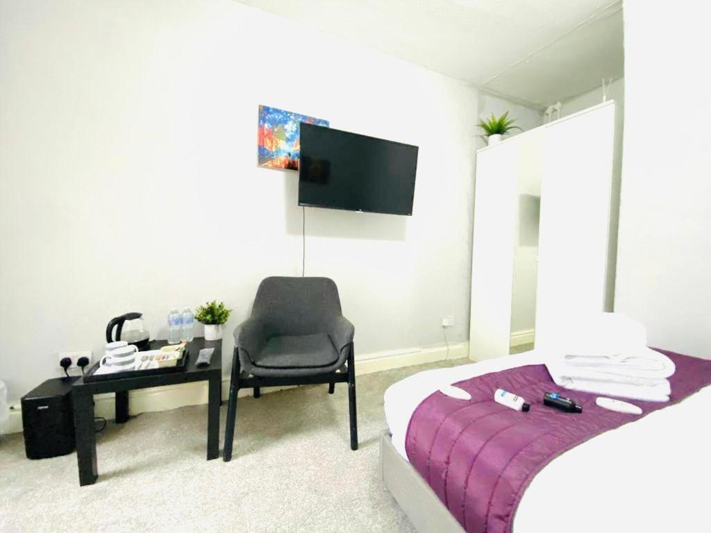 - Seaside Lodge