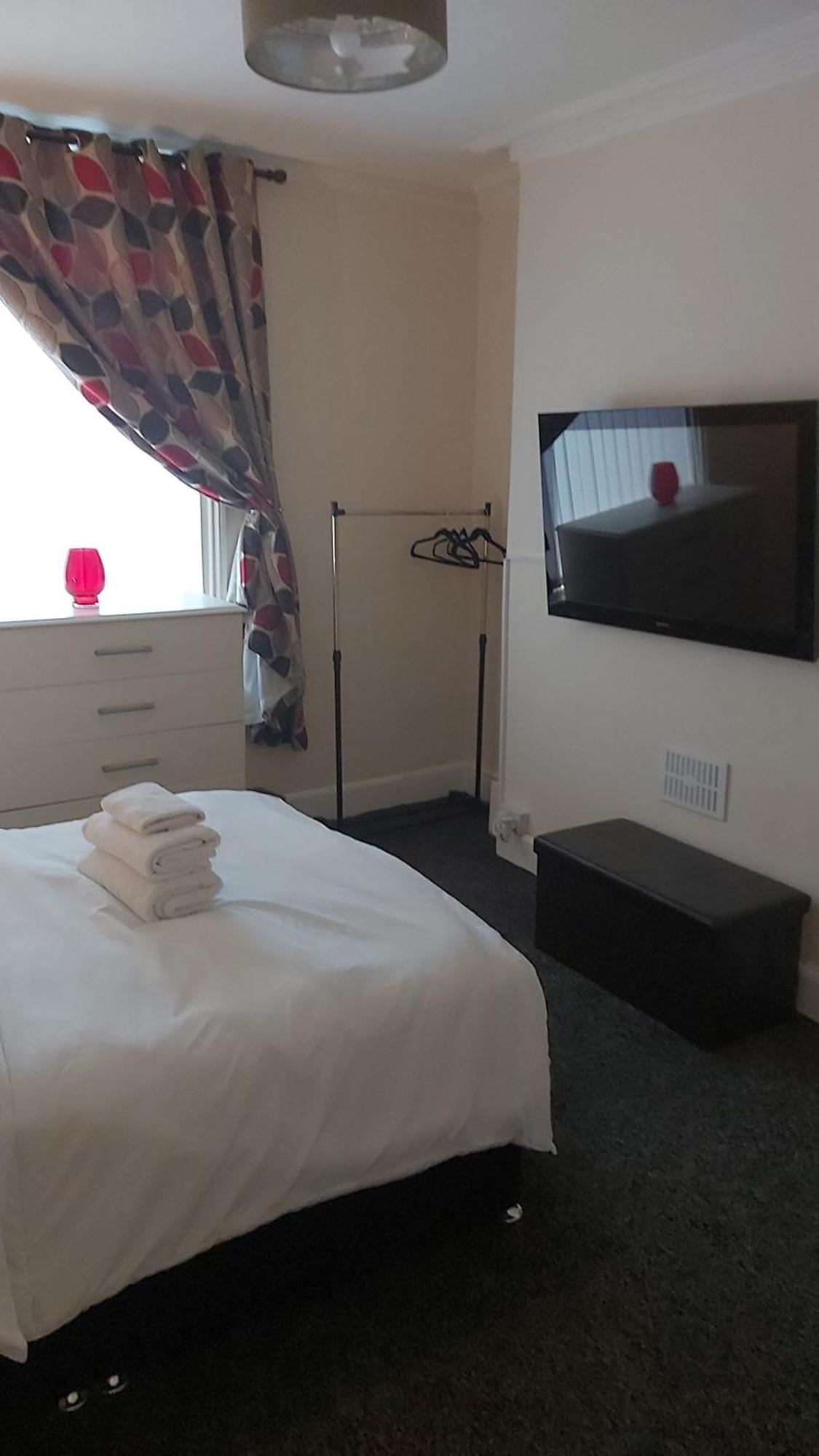 Blackpool Central Beach Apartments *