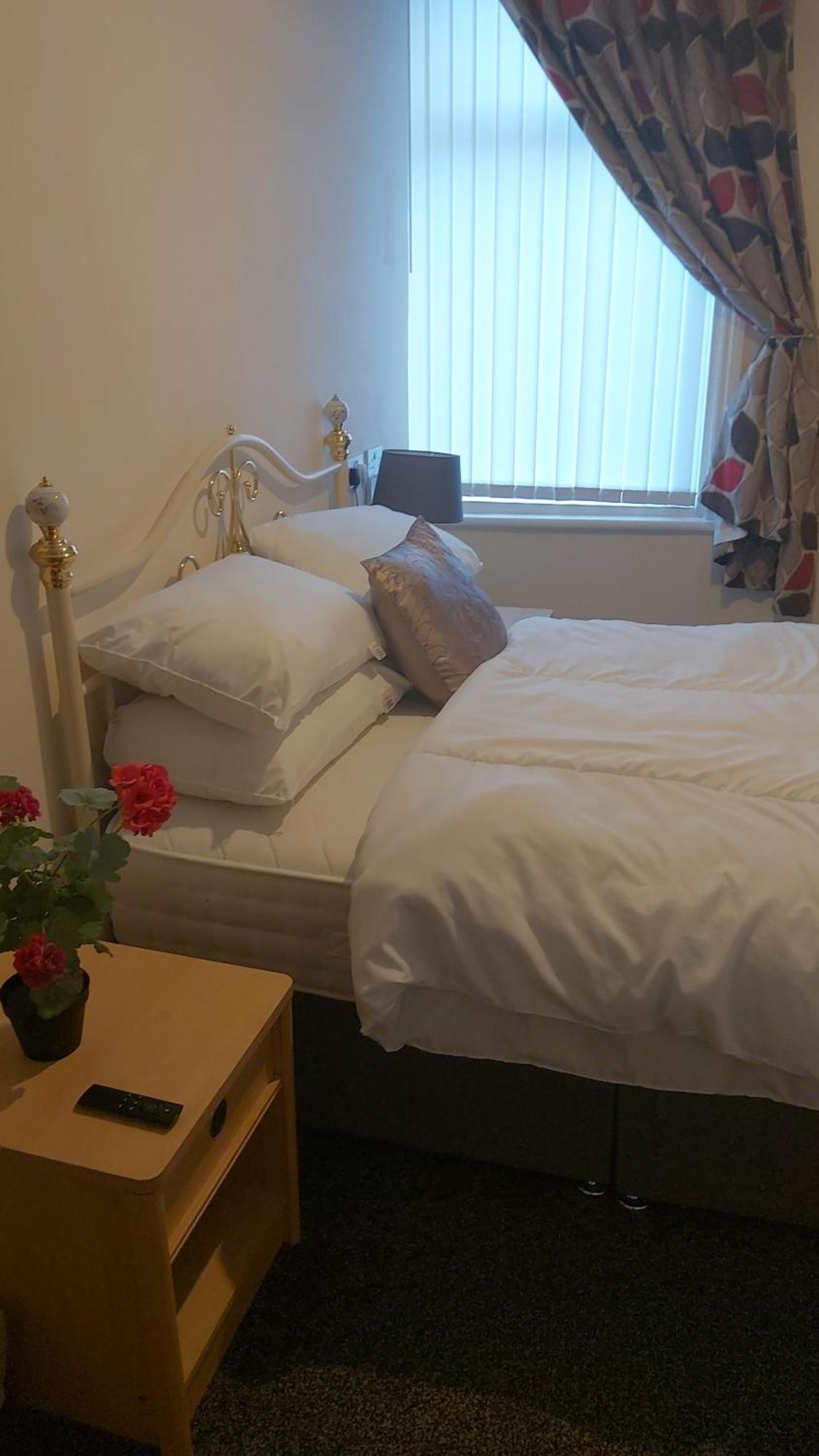 Blackpool Central Beach Apartments *