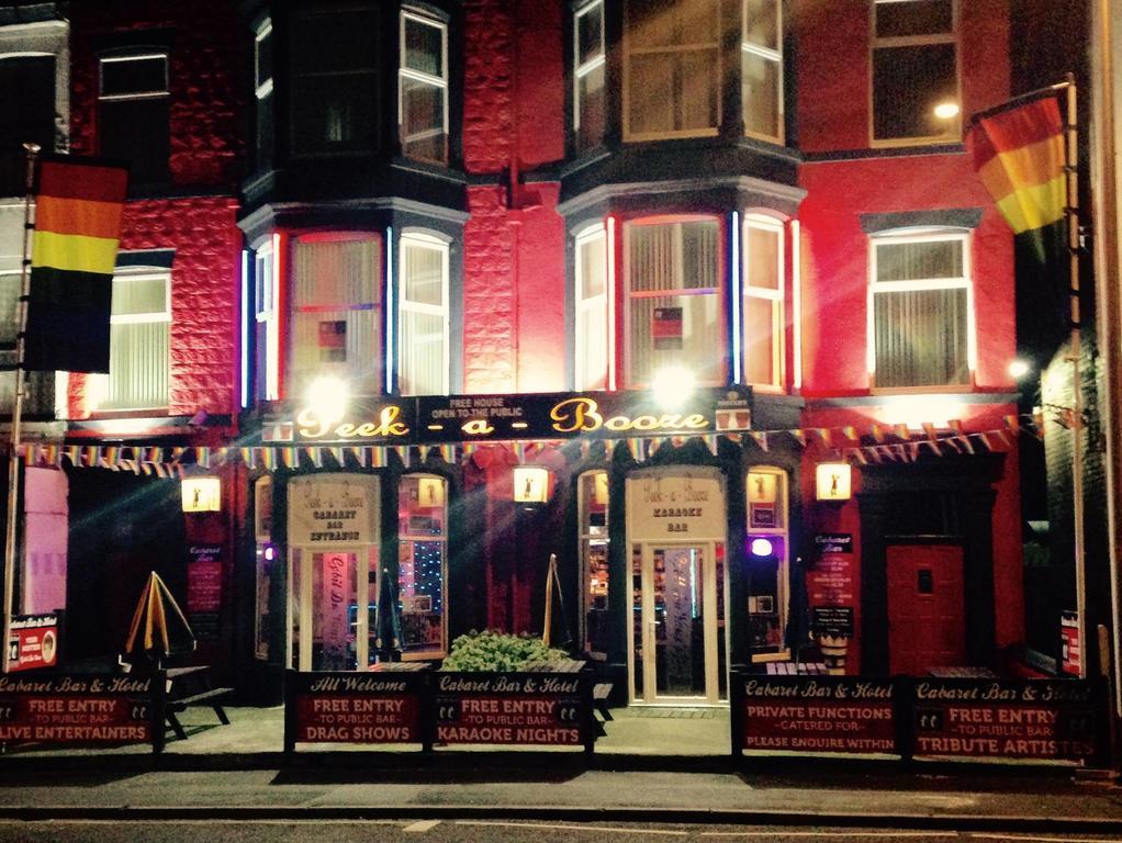 Peek-A-Booze - Budget Hotel - Adults Only Hotel Blackpool