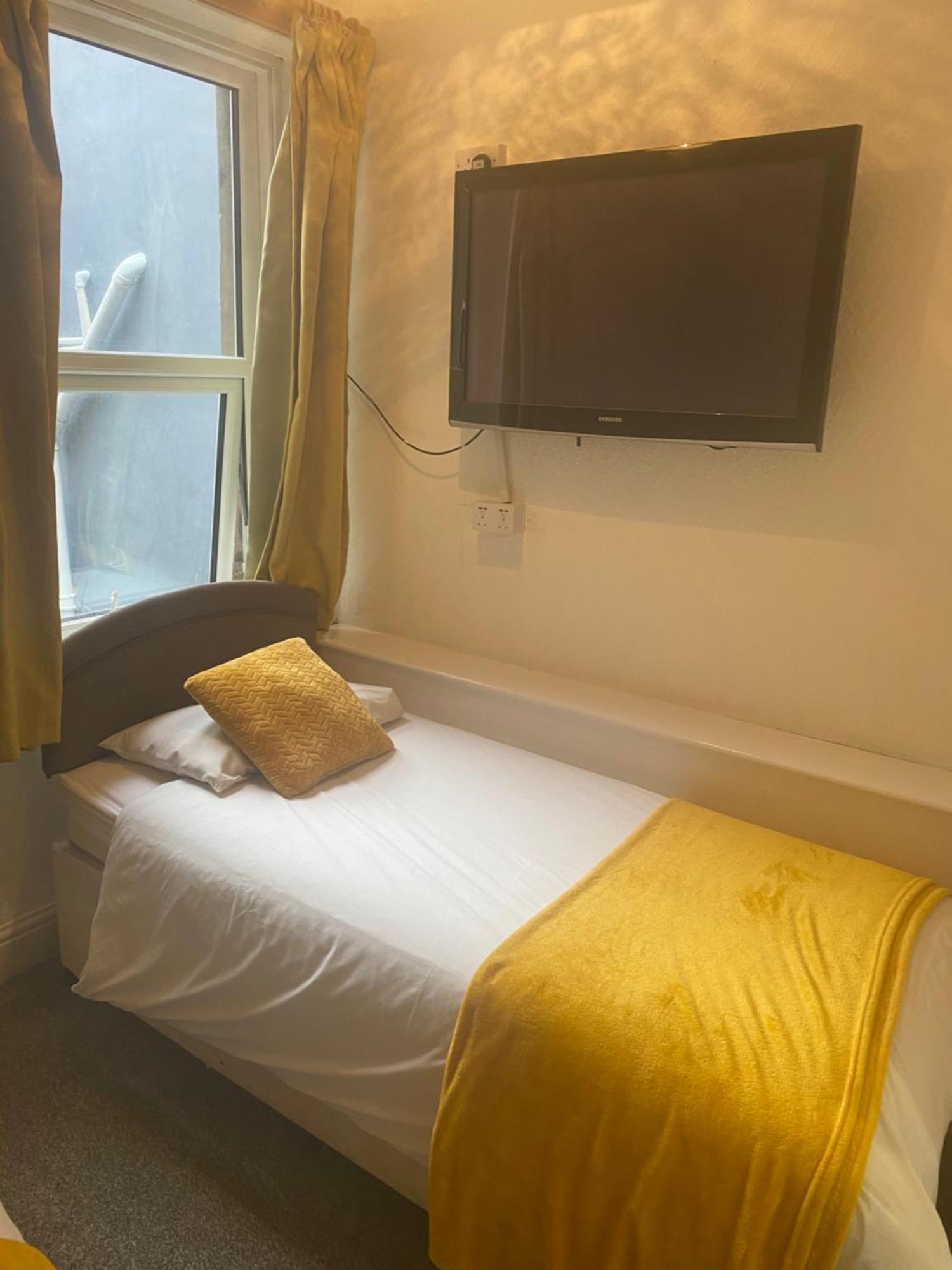 The Cosy Nook * Blackpool