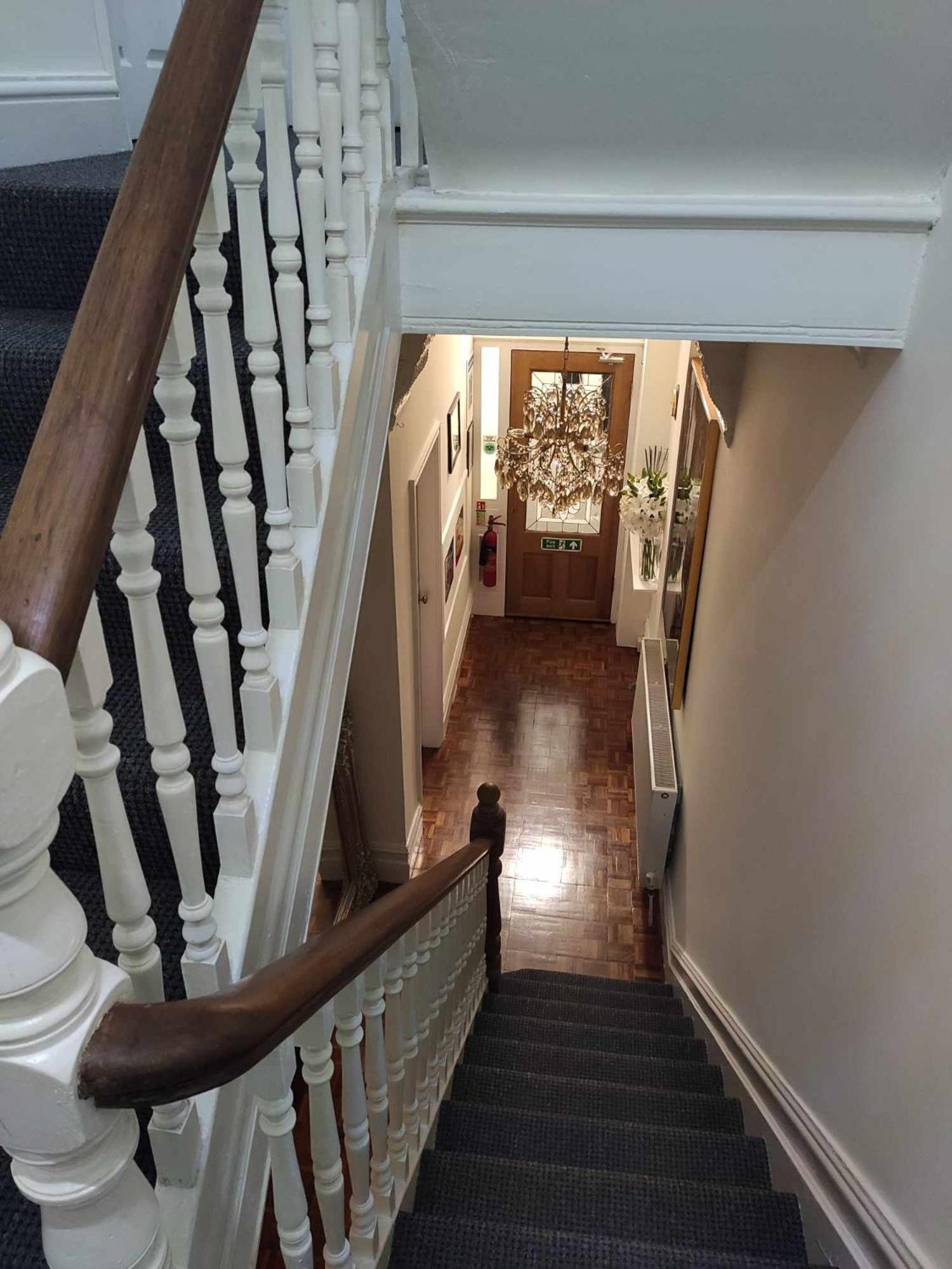 Q - Guest house Blackpool