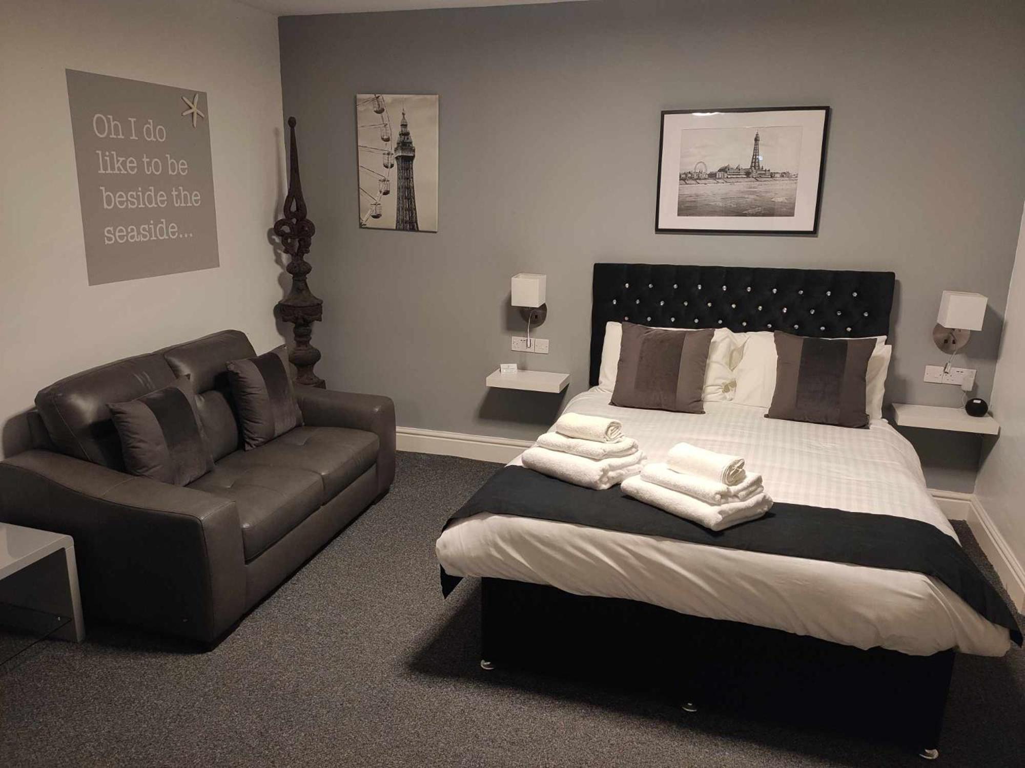Guest house Q - Blackpool