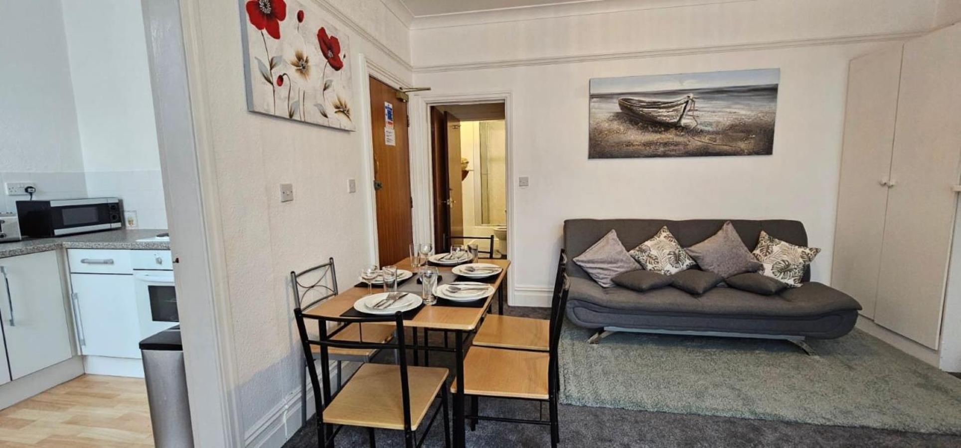 Apartment Lawnswood Blackpool