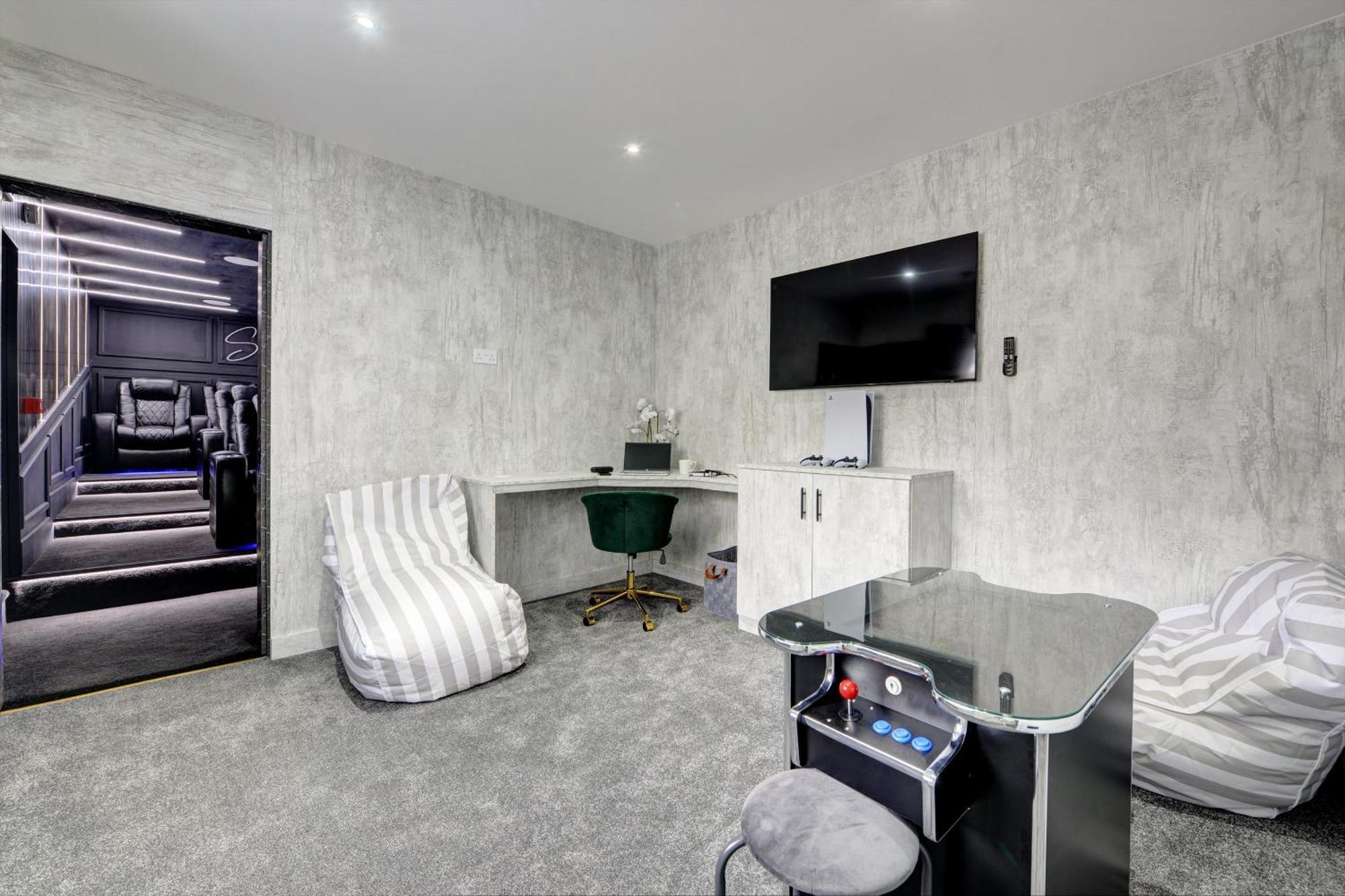 Swish Luxury Apartment