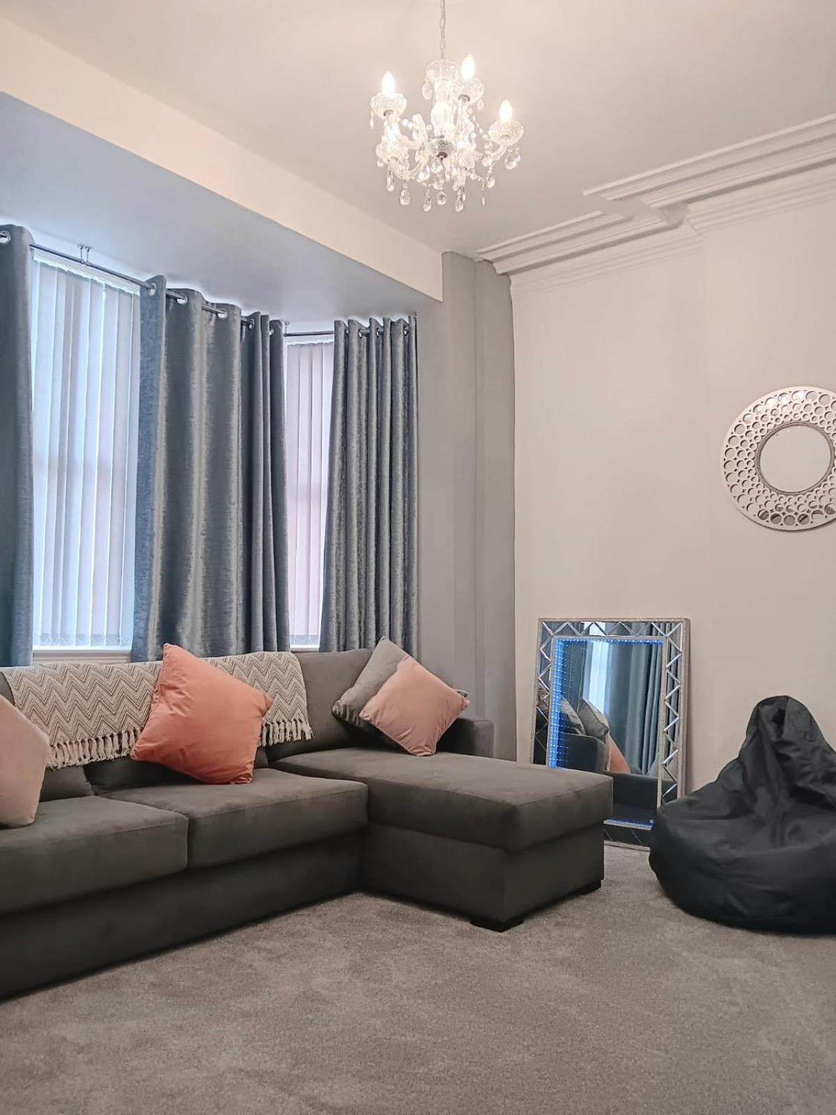 Holiday home Luxury Town House Blackpool