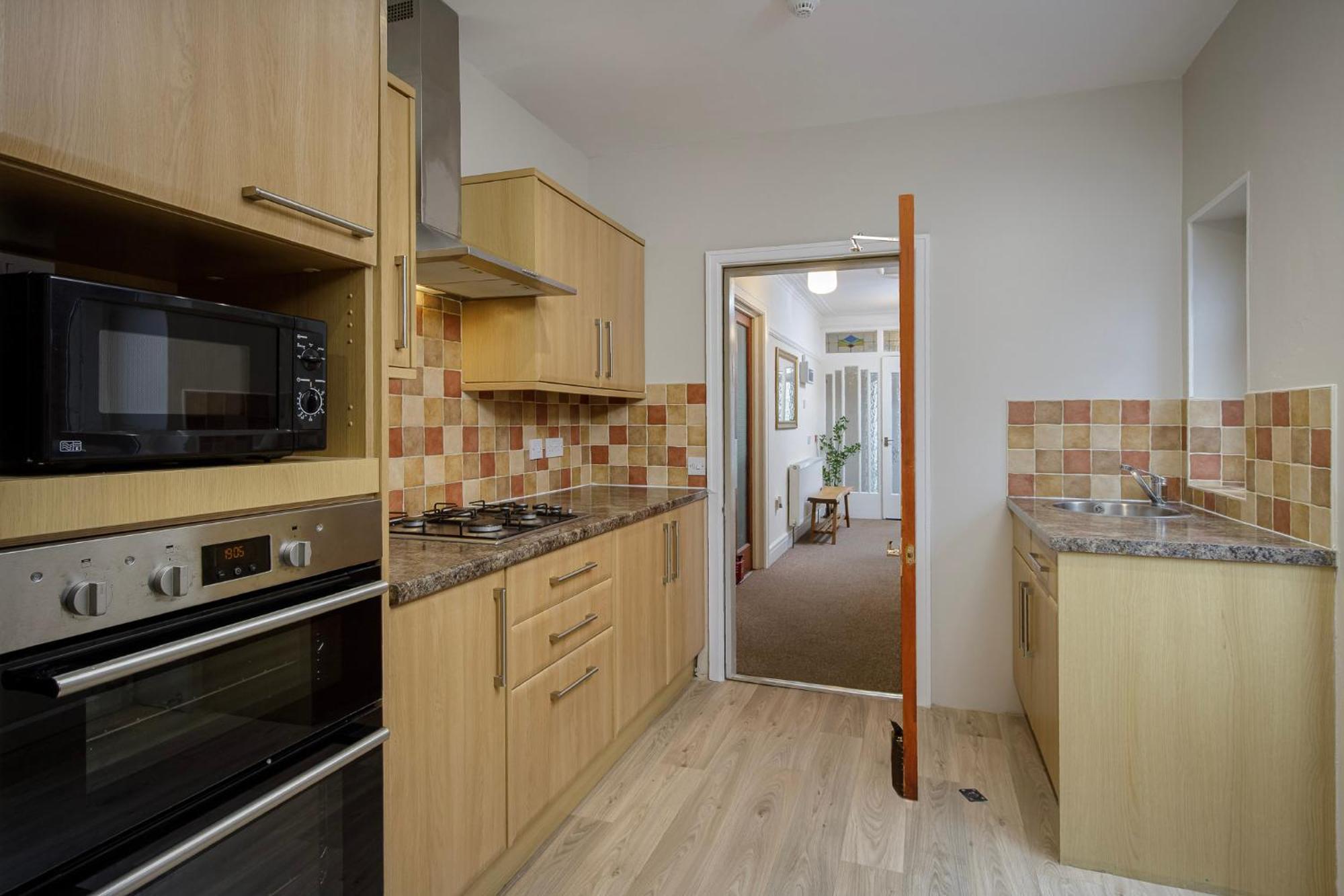 Arnside - Spacious 10-bedroom Seaside *