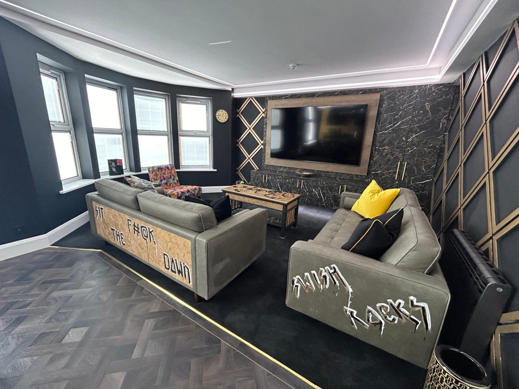 Swish Luxury Apartment *