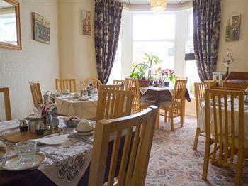 Bed & Breakfast Camelot House 3*