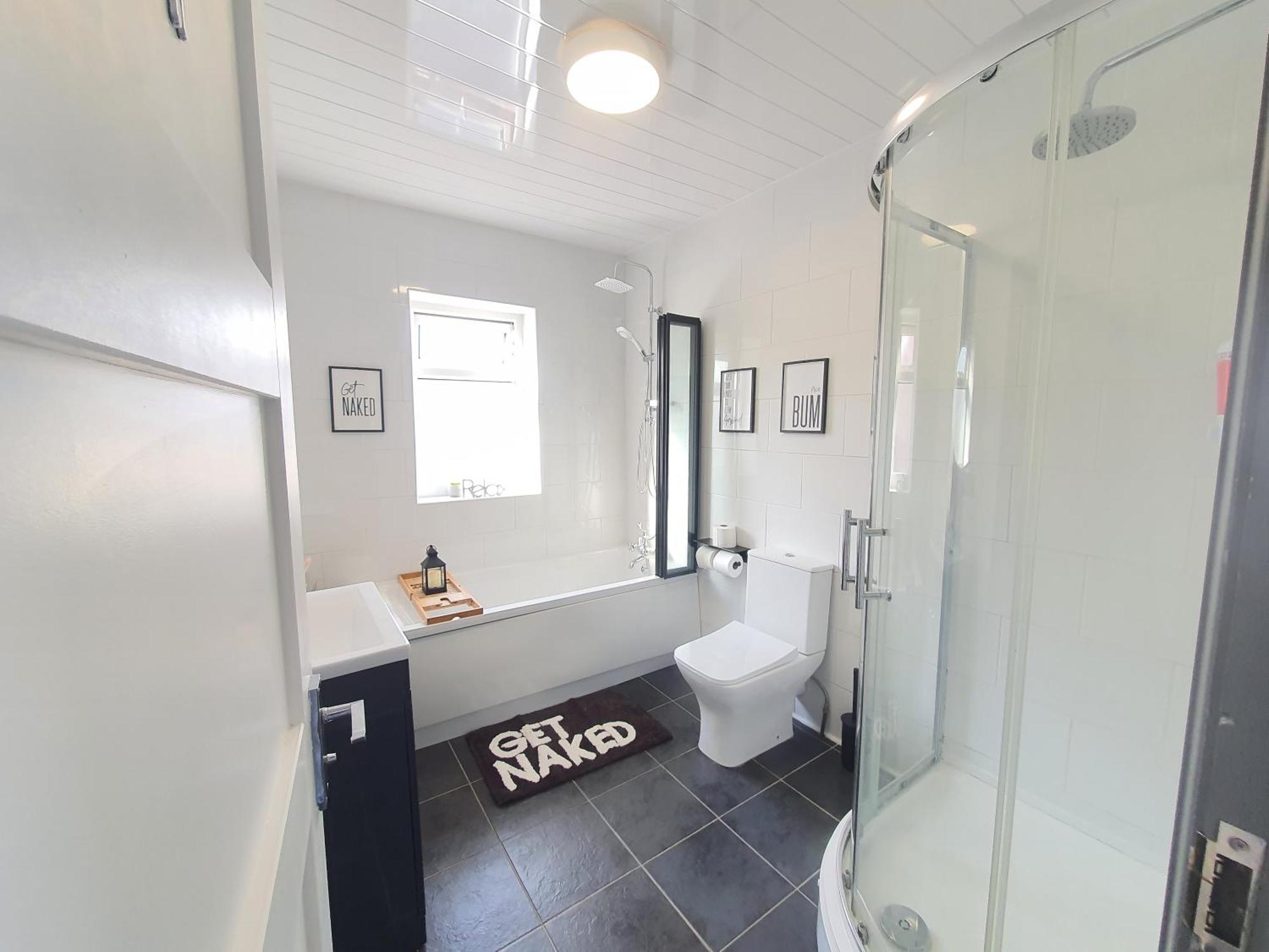 Only Family Groups - Pets For Free - Sleeps 8 - Sofabed Holiday home Blackpool