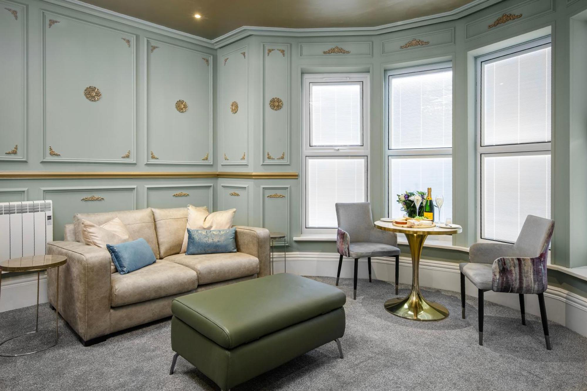 Apartment Swish Luxury